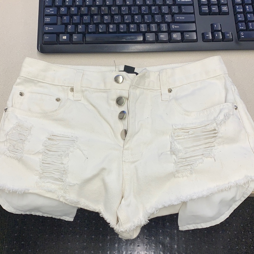 Forever 21 white ripped high waisted shorts so 26